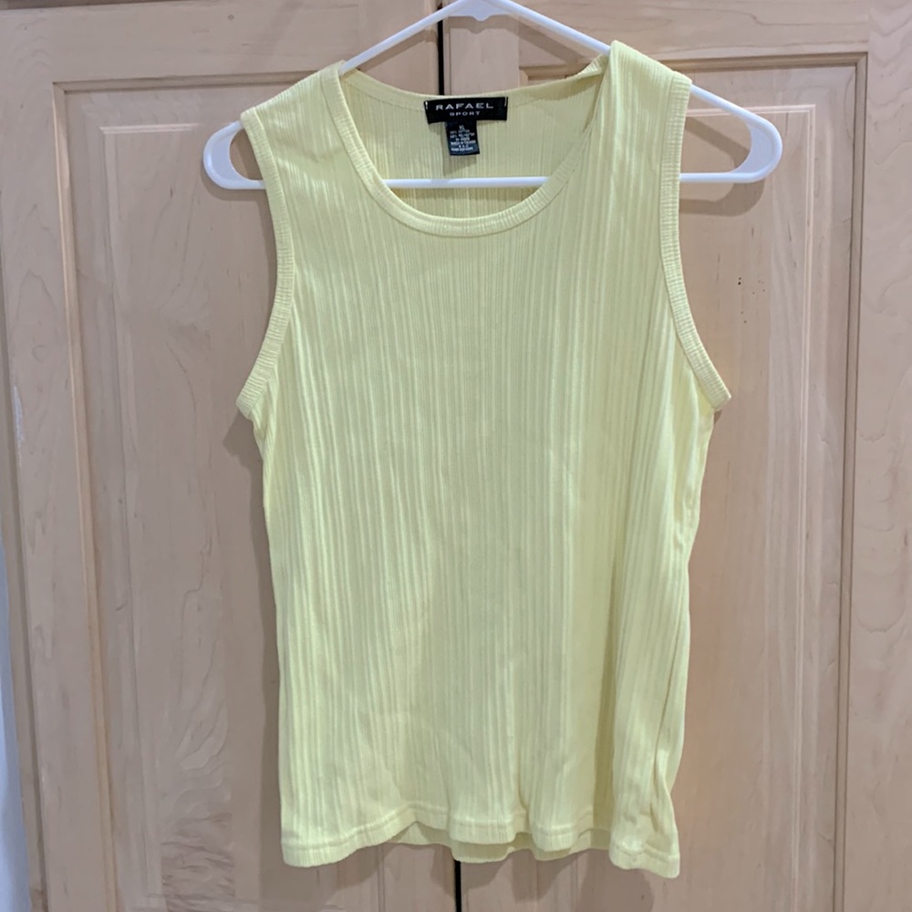 Rafaela sport tank top size XL.